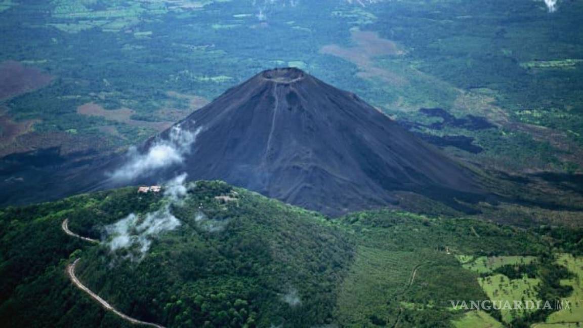 El Salvador está extrayendo Bitcoin utilizando energía producida por un volcán