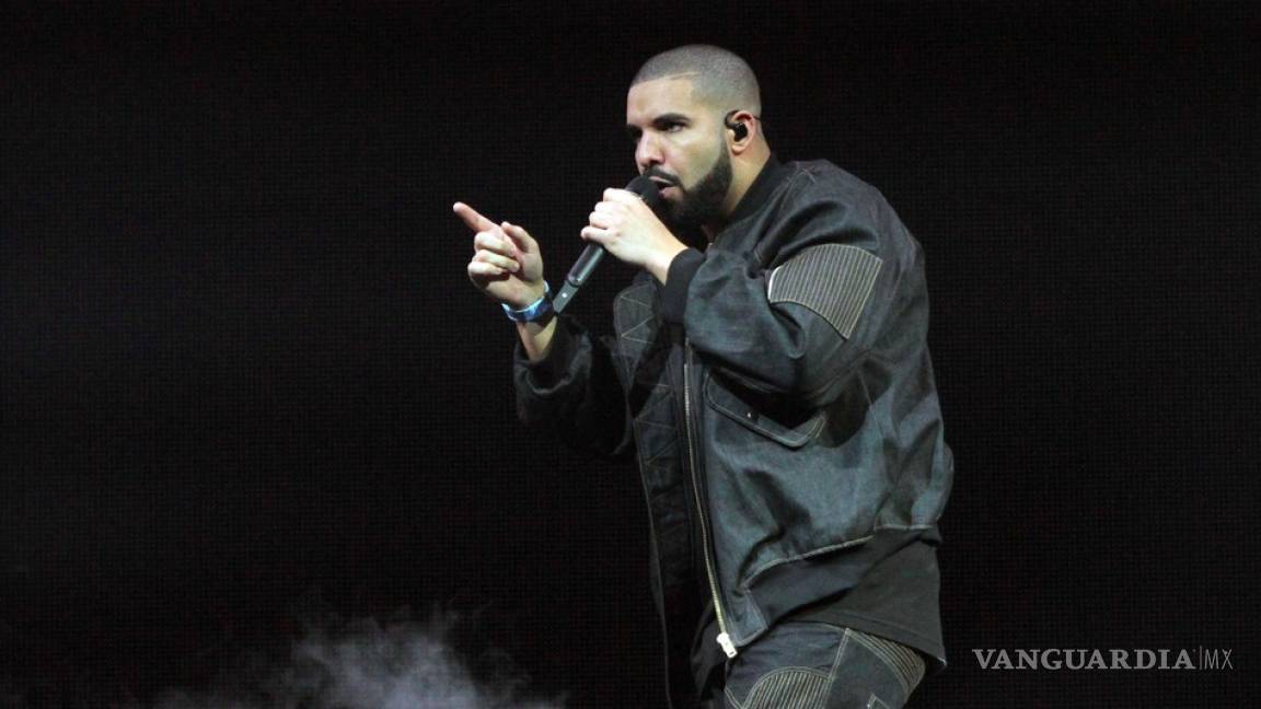 Drake graba video en escuela y universidad de Miami, causa revuelo