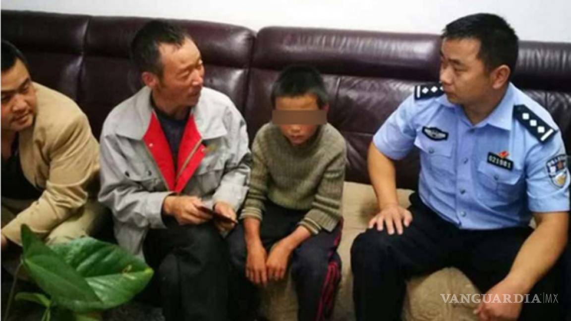 Un niño chino sobrevive 24 días alimentándose de carne de serpiente