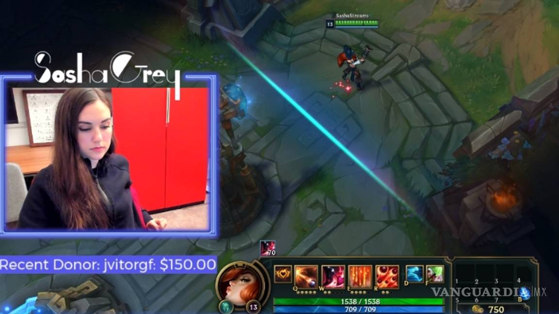 $!Ex actriz porno Sasha Grey ahora es una popular gamer, se luce jugando League of Legends