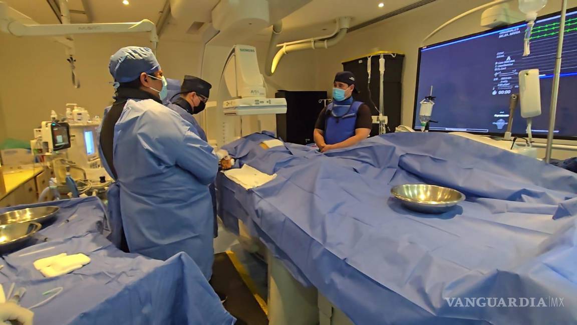 $!Personal médico especializado realiza intervenciones de mínima invasión que permiten una recuperación más rápida.