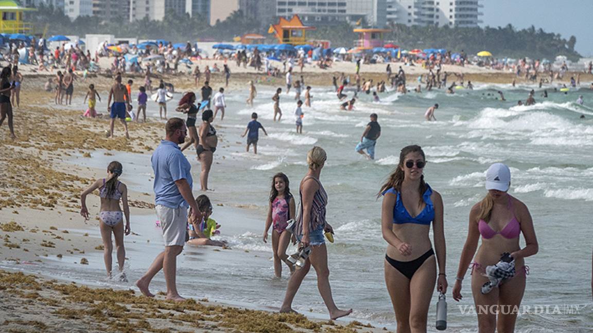$!Playa de Miami a reventar, pese a récord de casos de COVID-19 en Florida