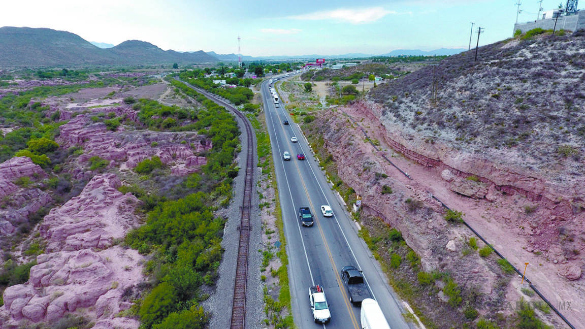 Analizan para Coahuila proyectos carreteros