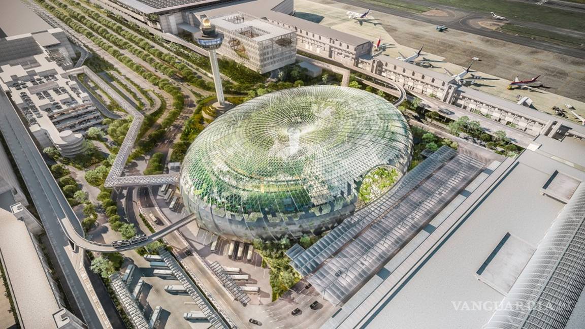 $!Aeropuerto Internacional de Changi en Singapur deja volar… la imaginación, tiene la cascada interior más alta del mundo