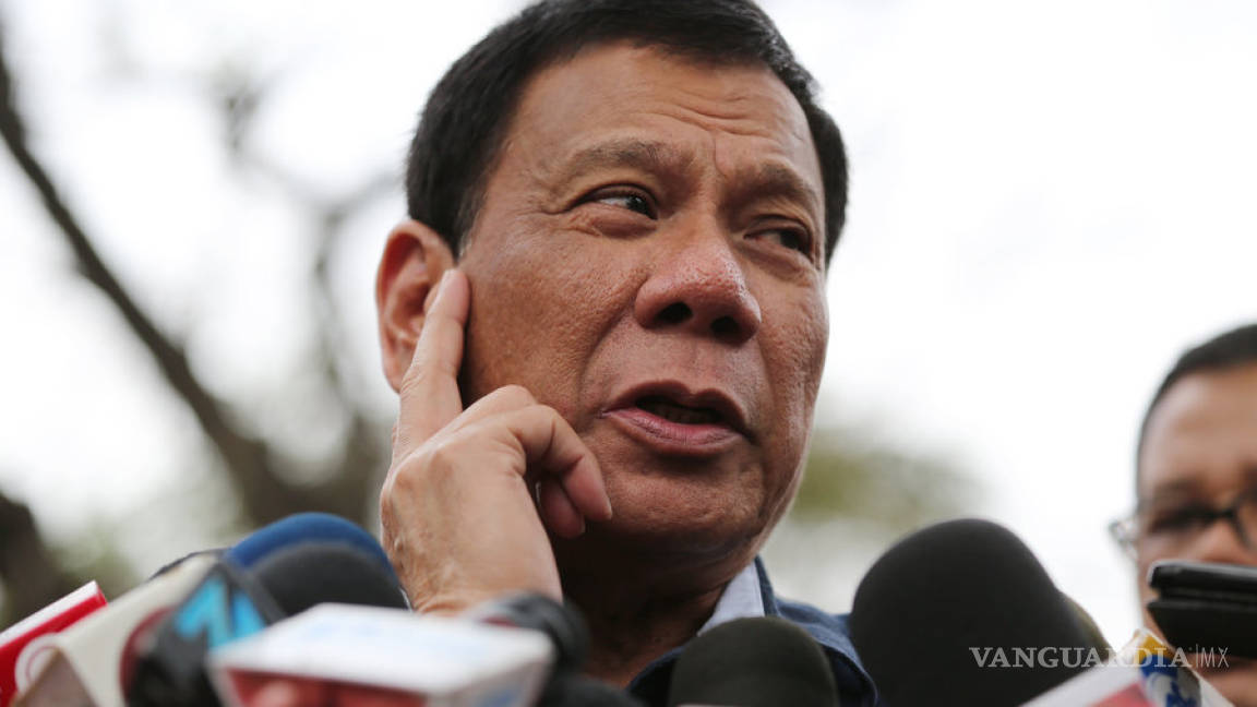 Presidente de Filipinas propone 'disparar en la vagina' a mujeres terroristas