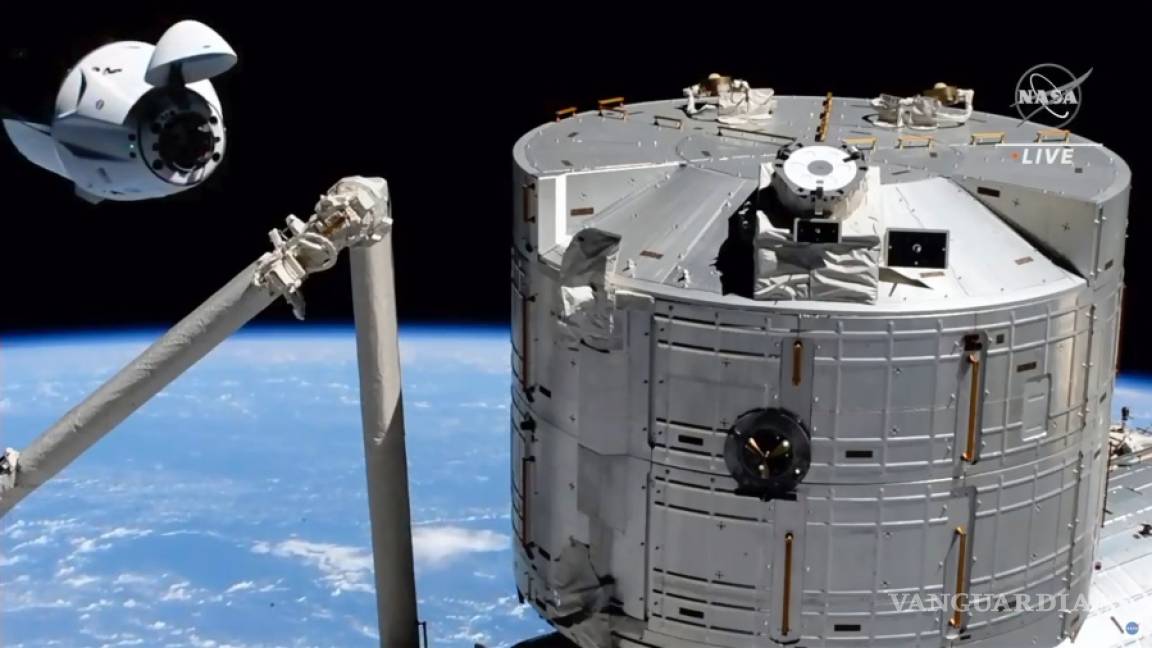 Misión Crew-2 termina con éxito y susto su viaje a la Estación Espacial Internacional