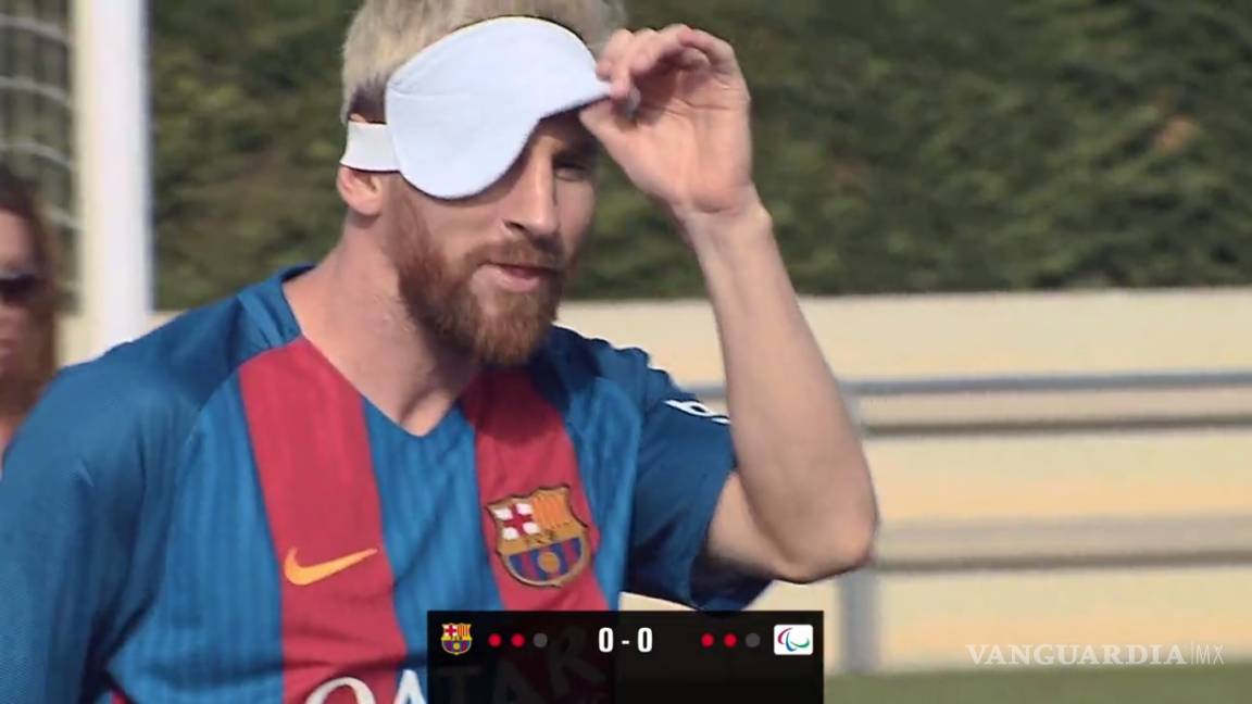 Invidentes ‘dan clases’ de futbol a Messi (Video)