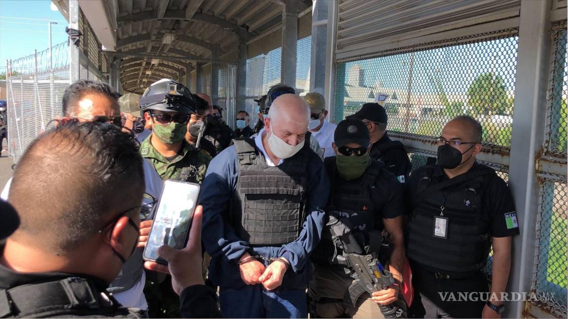 Arellano Félix es ingresado al penal; EU deporta al exlíder del Cártel de Tijuana