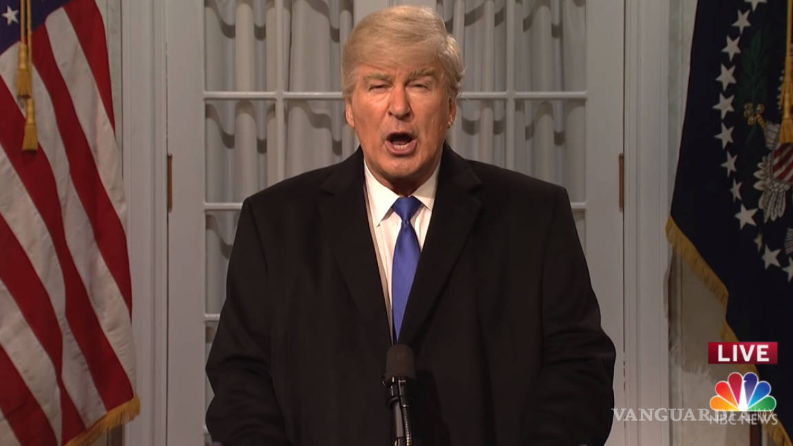 Donald Trump explota contra Saturday Night Live por parodia, los llama corruptos y enemigos del pueblo