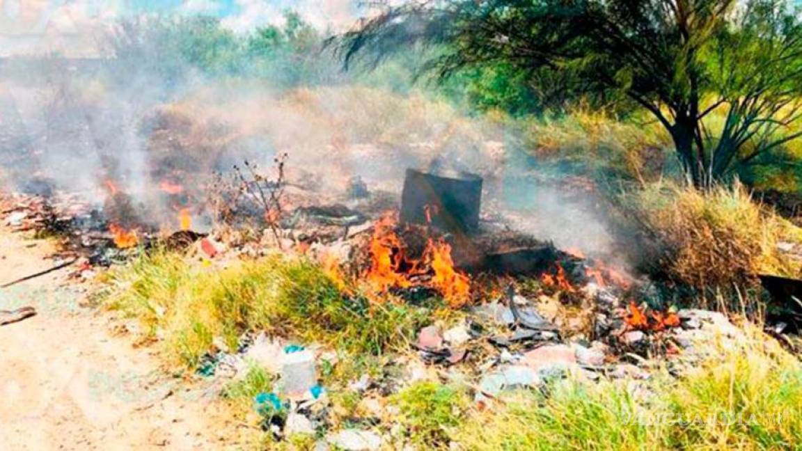 Se registran en Acuña hasta tres incendios de zacatales y basura cada día