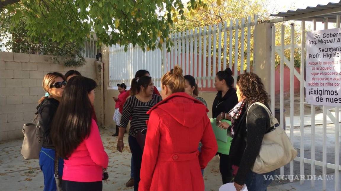 Obligan a la Secretaría de Educación de Coahuila a reinstalar a exdirectora acusada de desvío; es inocente