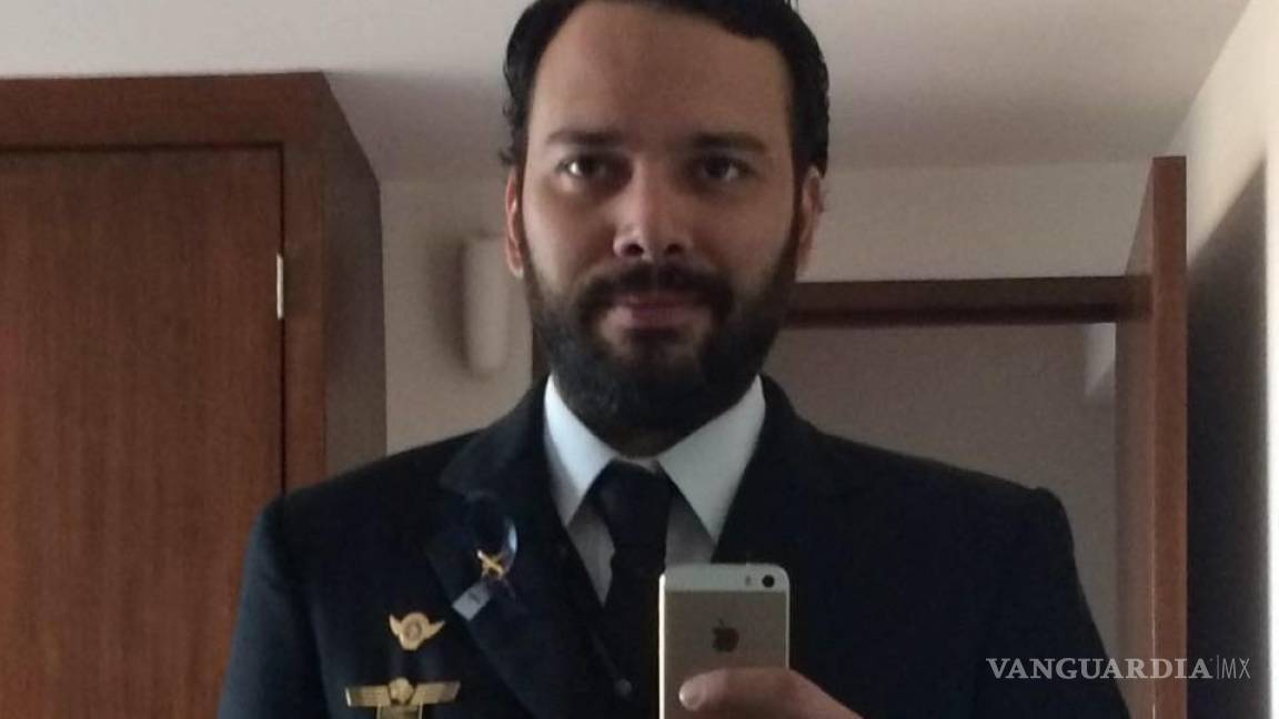 Carlos Galván Meyran, el piloto héroe del vuelo Durango-CDMX que, aun herido, salvó a 102 personas