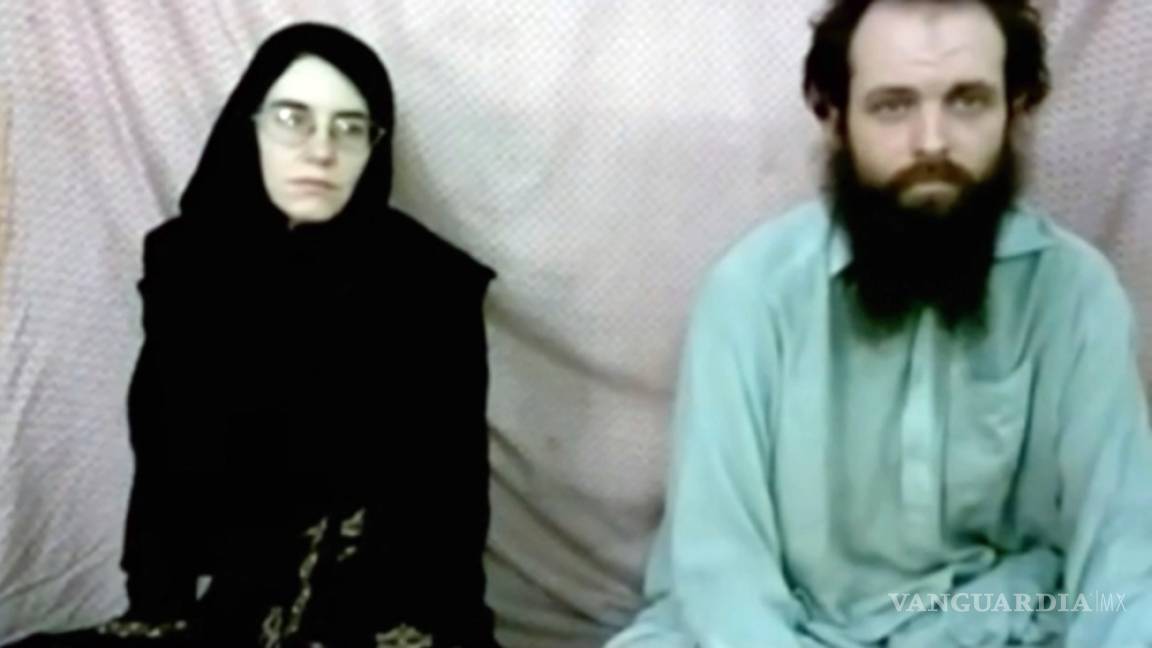 Tras cinco años de cautiverio talibán rescatan a familia canadiense