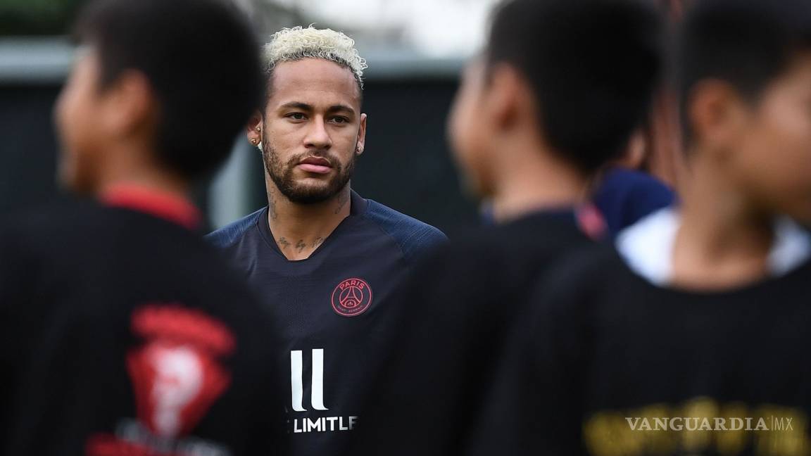 PSG ya no quiere a Neymar y retira su mercancía del brasileño en la tienda oficial del club
