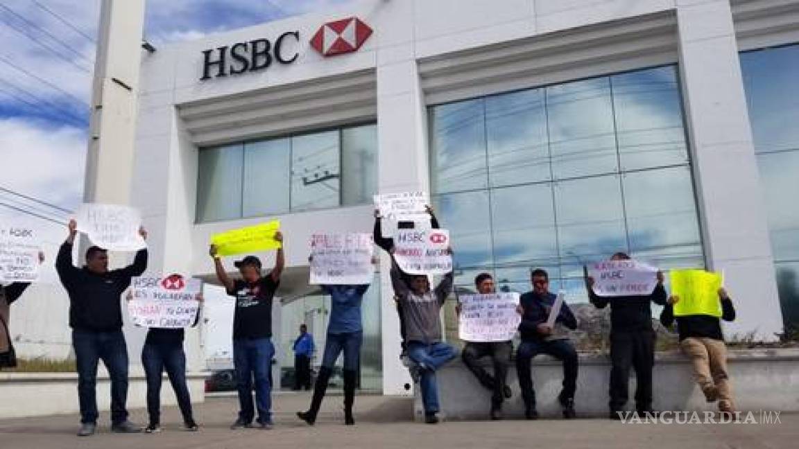 Clientes de HSBC reclaman su dinero, aseguran que fueron víctimas de ‘hackeo’ interno