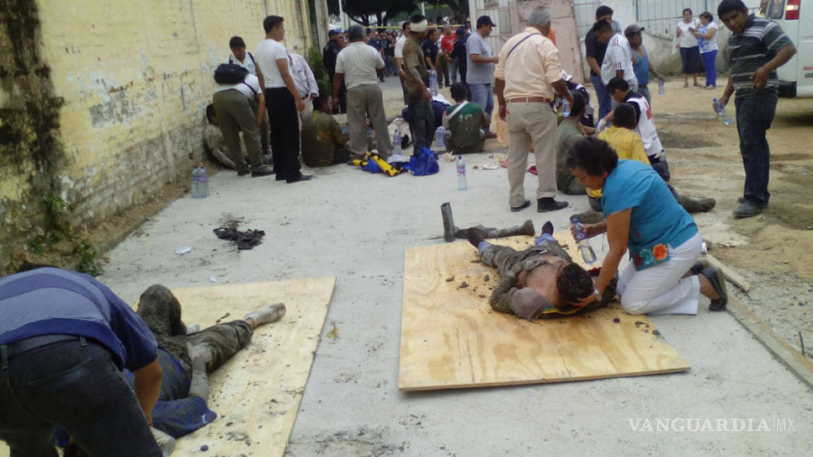 Cuatro muertos tras derrumbe en catedral de Tuxtepec, Oaxaca