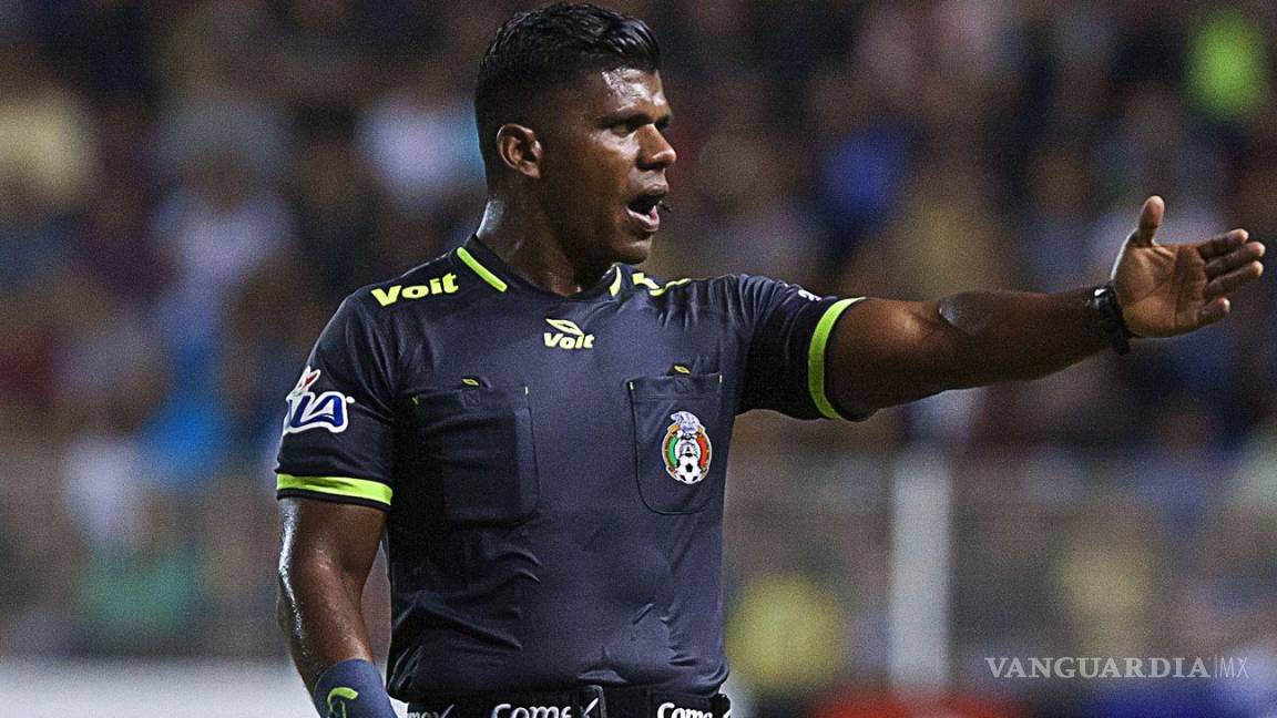 Acusa árbitro racismo en Liga MX; Lo corren por 'negro'