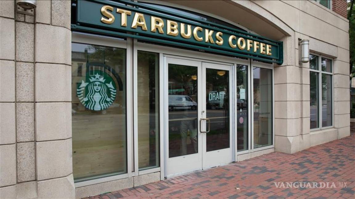 Starbucks seguirá pagando a empleados que falten por coronavirus... en EU y Canadá
