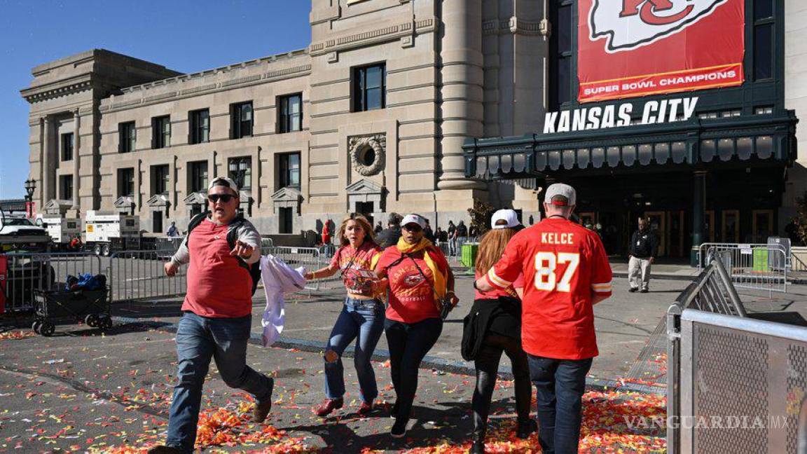 Registran tiroteo en Kansas durante desfile de celebración de los Chiefs por el Super Bowl LVIII