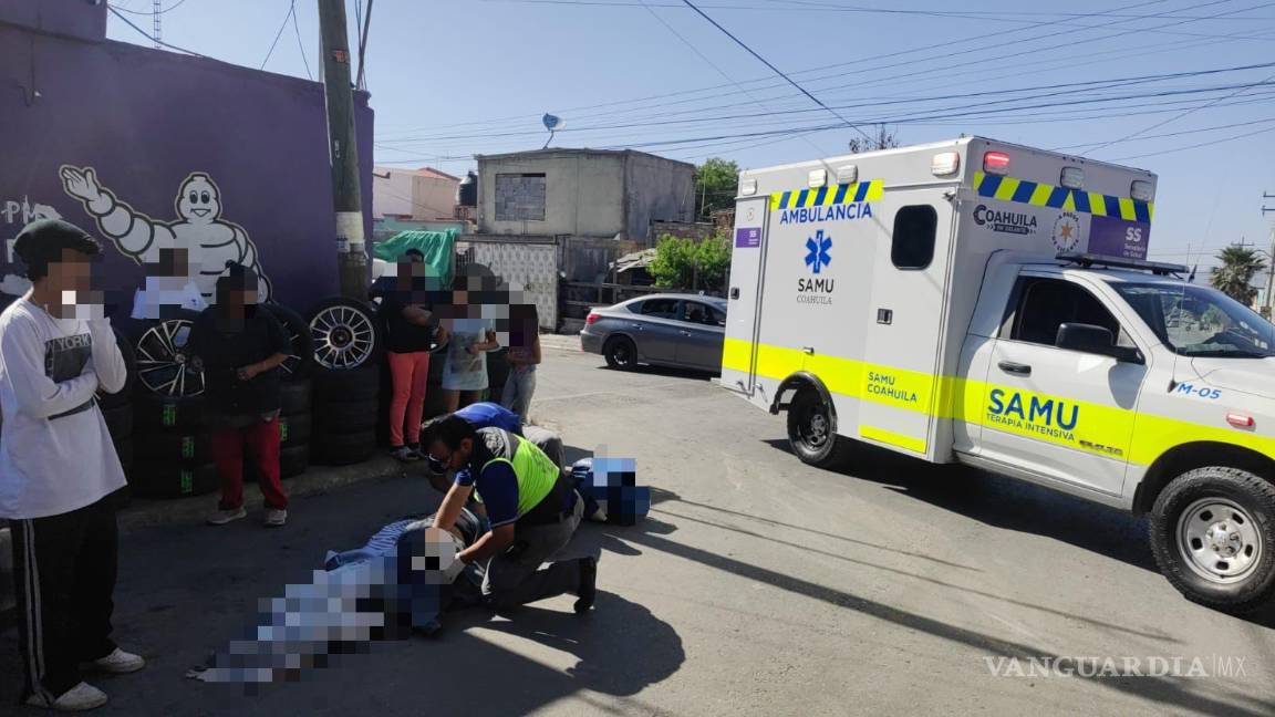 Empleado de vulcanizadora resulta herido al ser prensado por vehículo en Saltillo