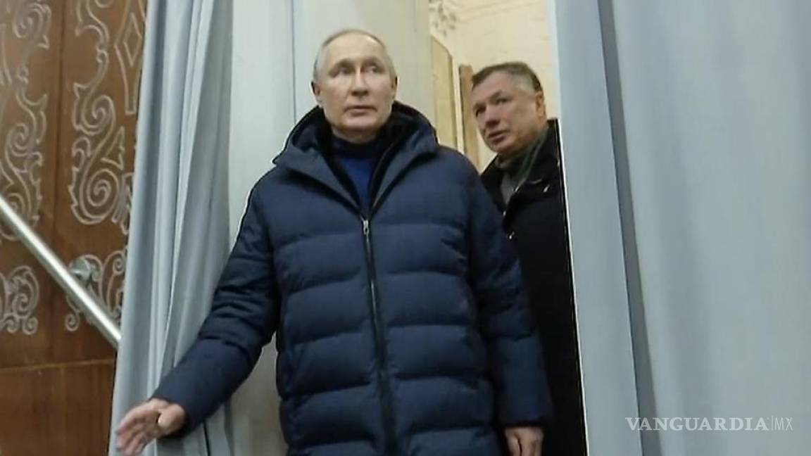 Putin visita la ciudad ocupada de Mariúpol; Ucrania denuncia ‘cinismo’