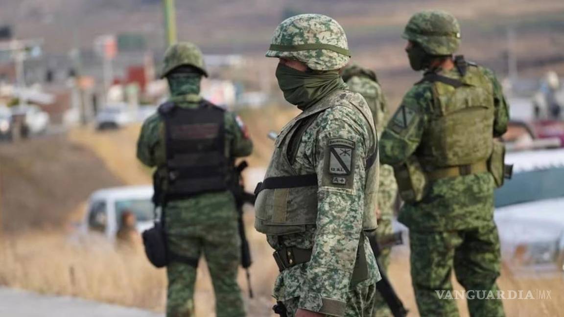 Caen 44 personas por transportar droga en un autobús, en Sonora