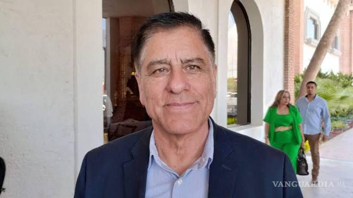 $!Francisco Martínez Ávalos, director de Protección Civil y Bomberos, exhorta a respetar la señalización y velocidad en carreteras.