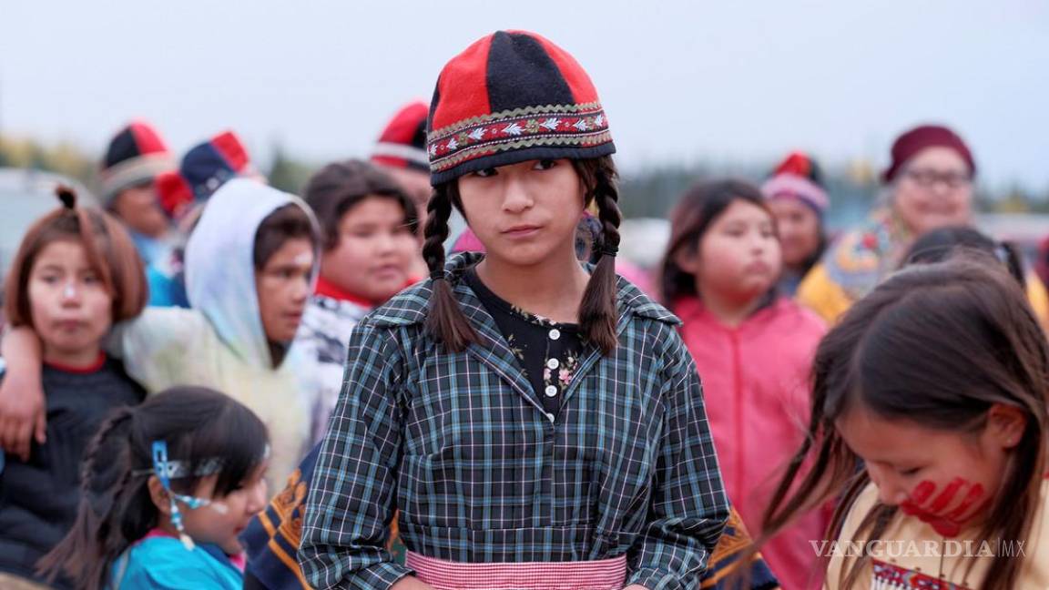 Canadá compensará a indígenas por abusos, con más de 2 mil mdd