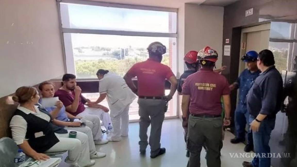 Oootra vez el IMSS; en Monterrey, rescatan a cuatro personas atrapadas en elevador