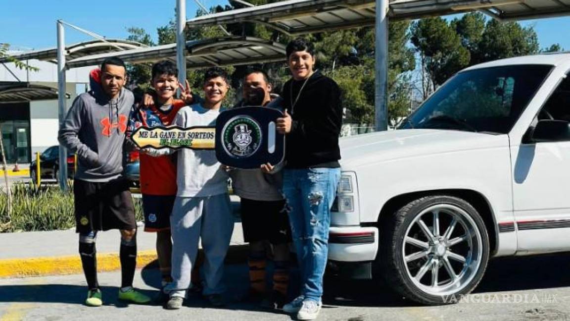 Joven de Saltillo se gana camioneta en rifa viral de página de Facebook de Chihuahua