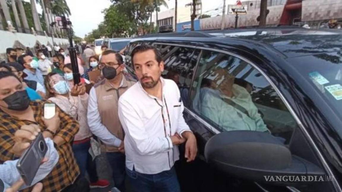 En sexenio de AMLO, 20 exintegrantes de la Ayudantía Presidencial ahora con salarios de más 100 mil pesos