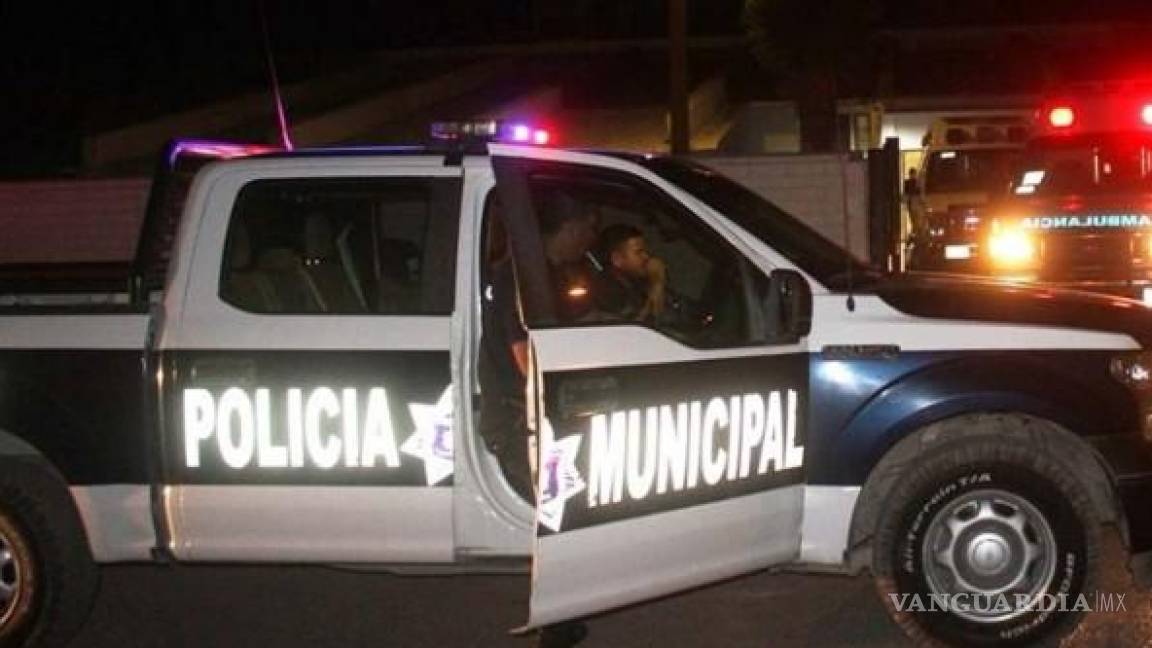 Policías del Municipio de Frontera fracturan pie a joven, denuncia madre del afectado