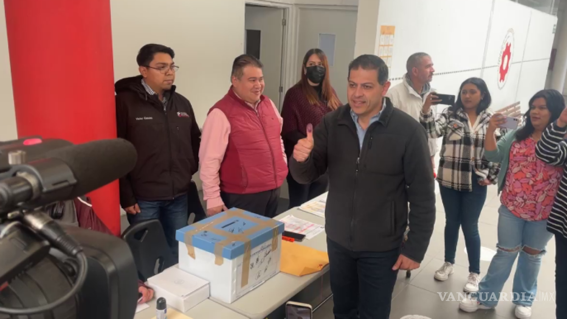 Elecciones UAdeC: Vota Octavio Pimentel en la Facultad de Sistemas