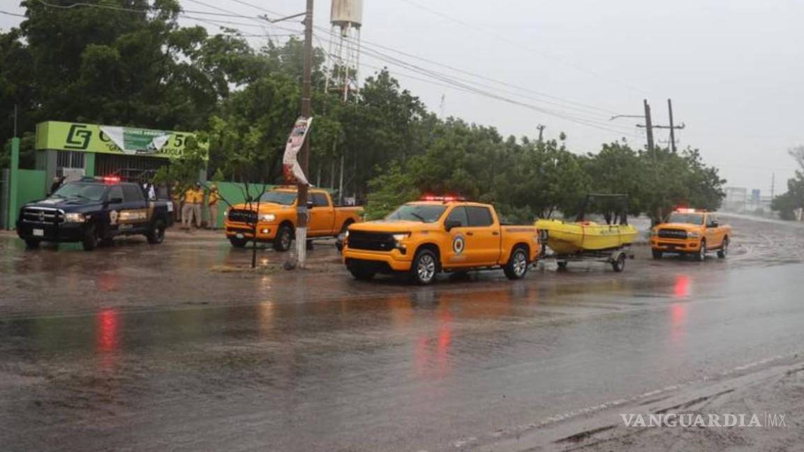 Autoridades evacuan a 195 habitantes al norte de Sinaloa