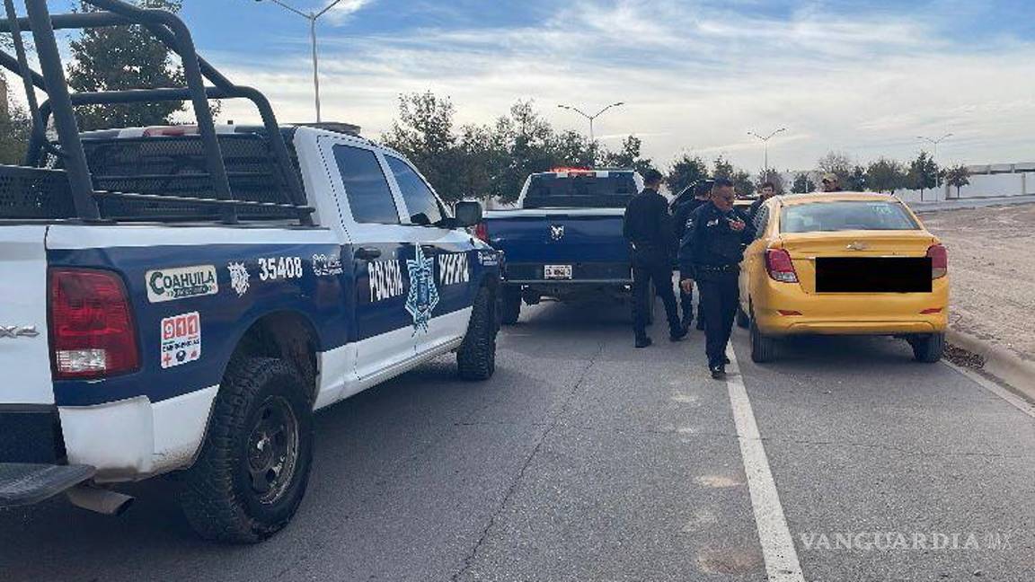 Torreón: Inventa que le roban taxi porque debía la renta, lo descubren y se pone violento