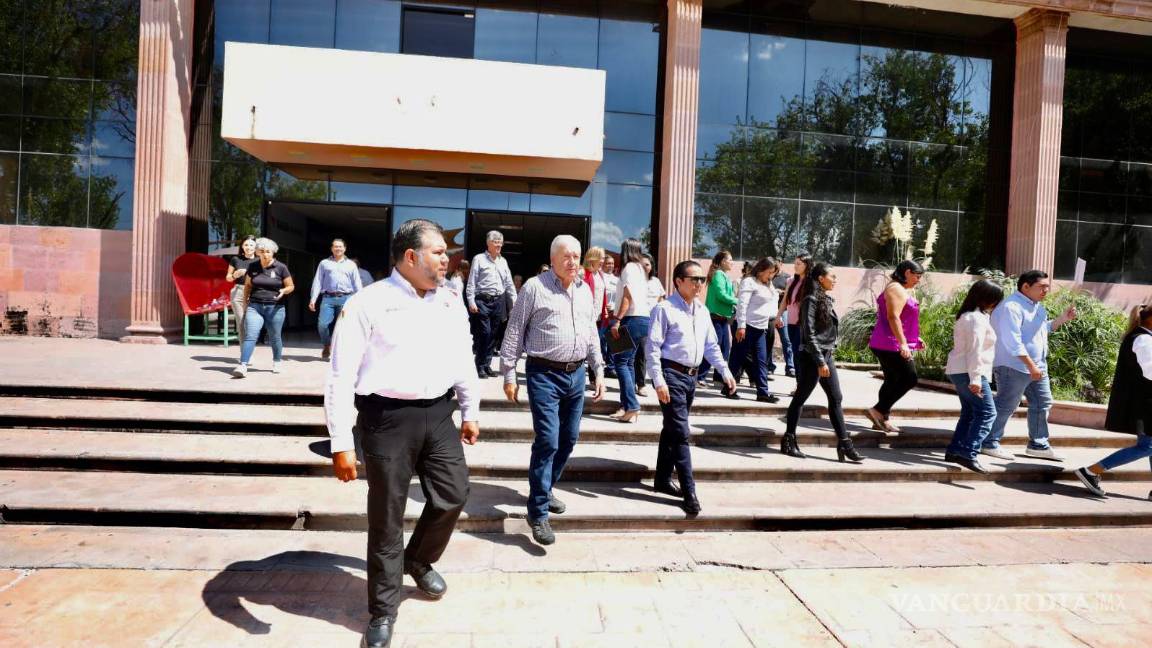 $!Alberto Antonio Neira Vielma, director de Protección Civil y Bomberos, agradeció el apoyo del alcalde Chema Fraustro y reconoce el trabajo del personal de la dirección.