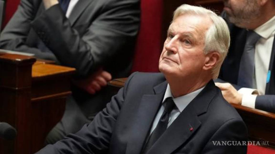 El primer ministro francés Michel Barnier, dimitirá mientras el país se hunde en una crisis política