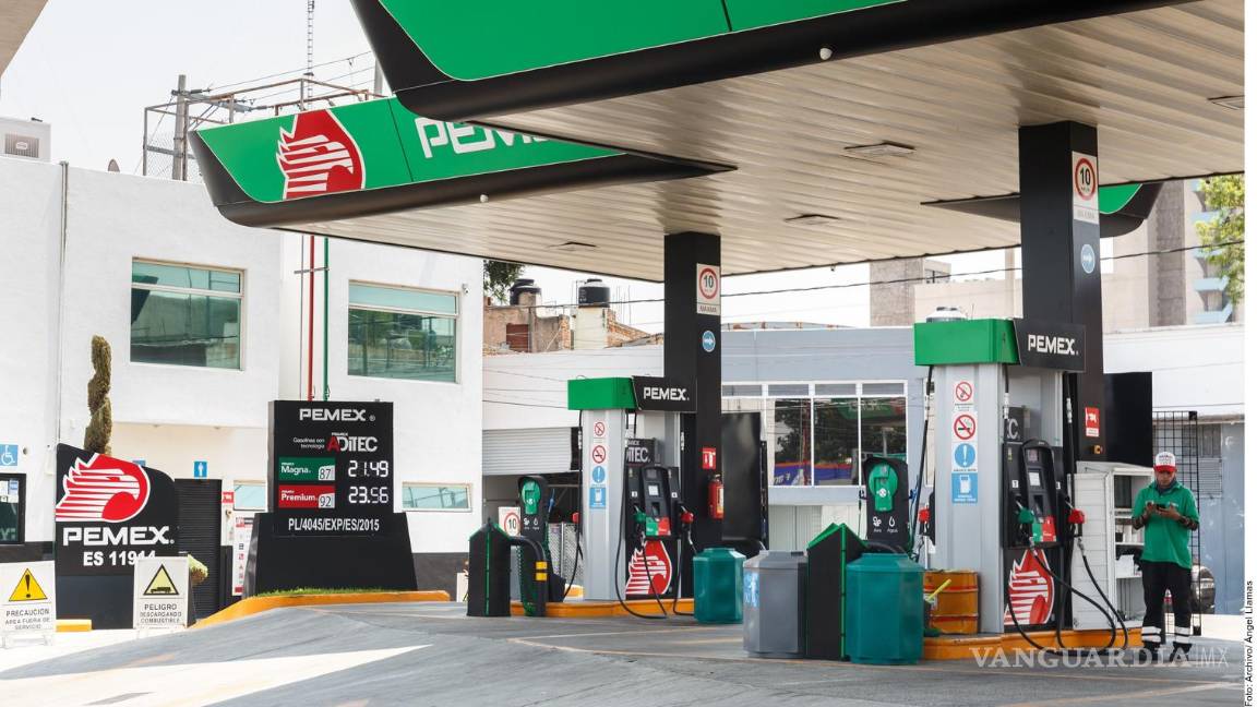 Gobierno de Sheinbaum busca firmar acuerdo para topar precio de gasolina a 24 pesos durante seis meses