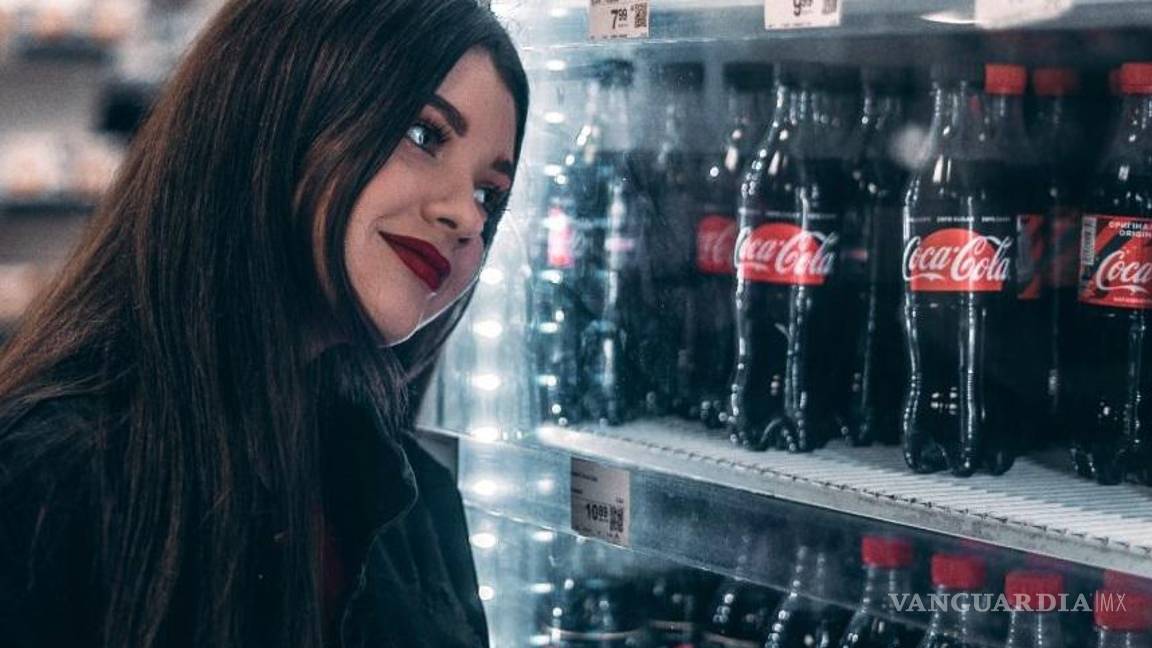 Pese a inflación la demanda de refrescos y comida rápida se mantiene
