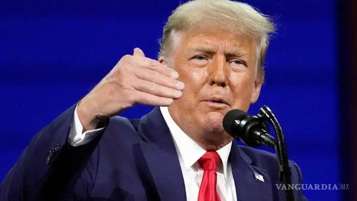 Niega Trump haberse apropiado de documentos nucleares clasificados