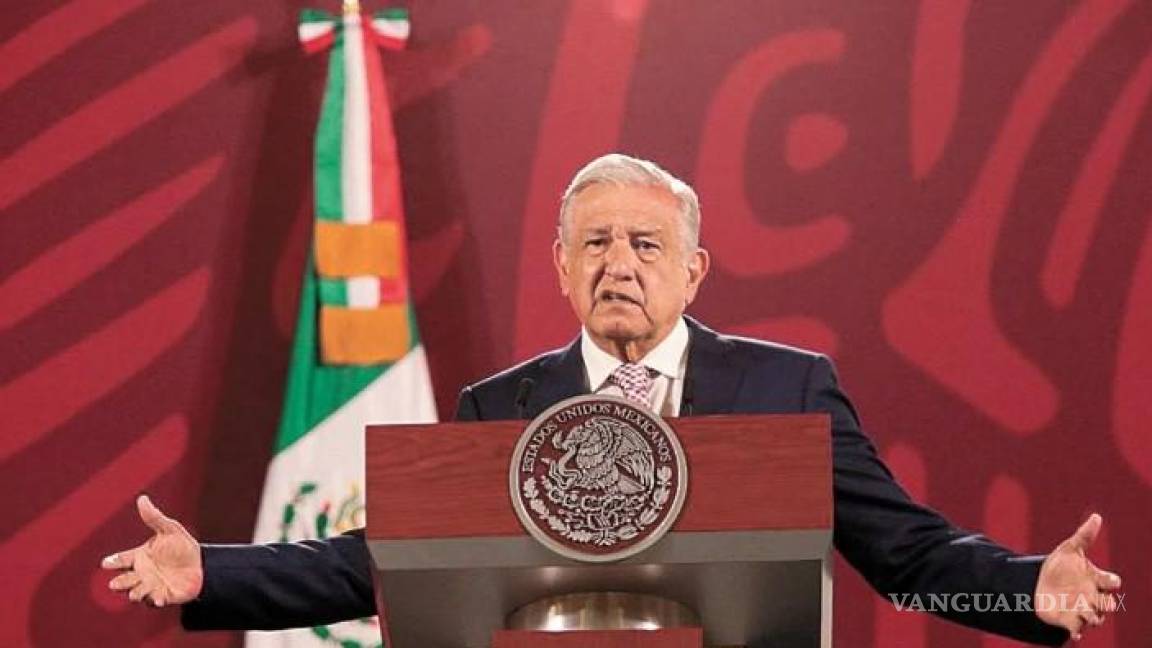 Más de la mitad de los mexicanos reprueba que AMLO ataque a los aspirantes de la oposición: encuesta Reforma