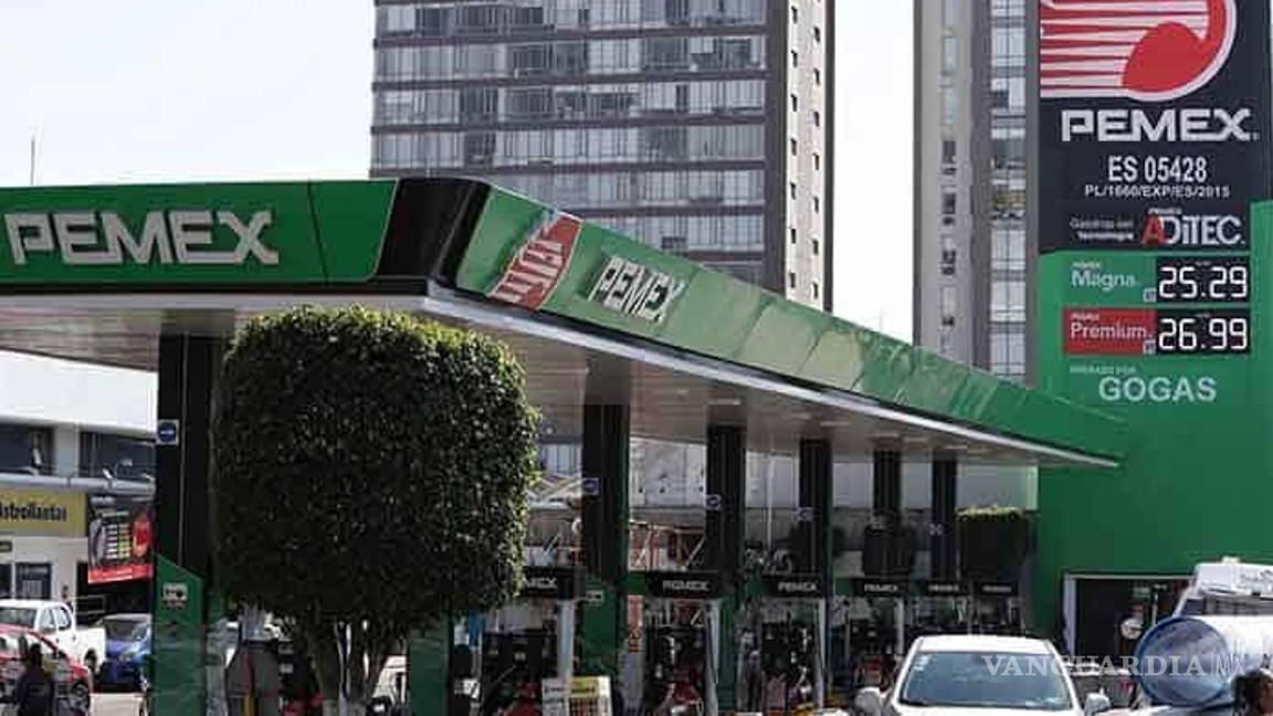 Registran alza récord de 7.7% en gasolina