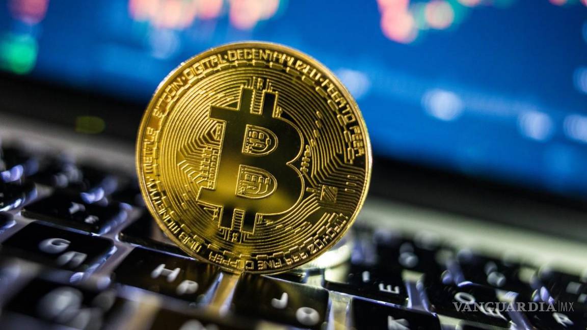 Pierde fuelle el bitcoin y ronda los 27 mil dólares