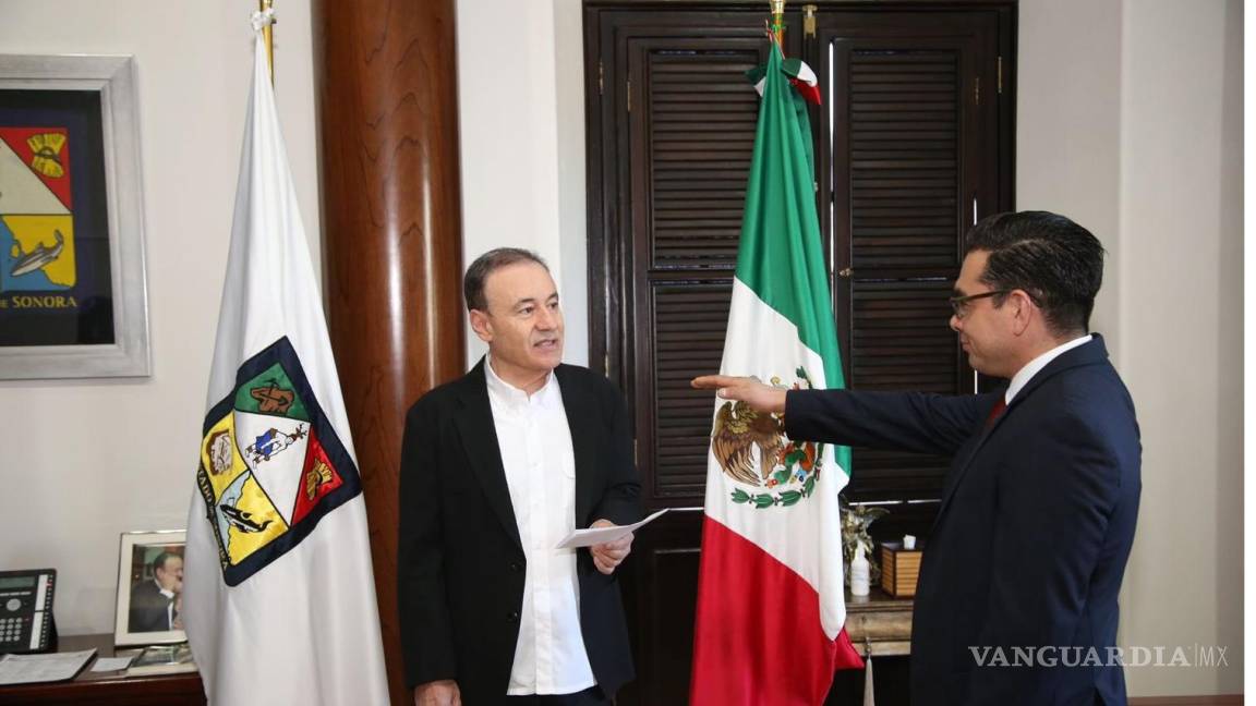 Hijo de Guadalupe Taddei es nombrado el nuevo secretario de la Consejería Jurídica de Sonora