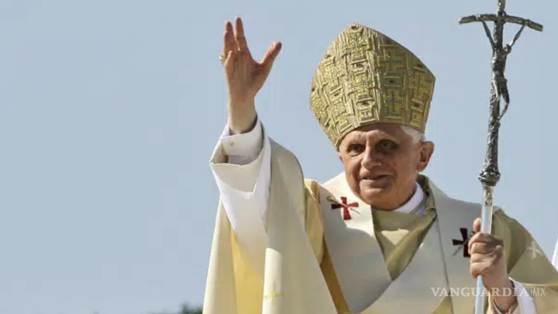 Vaticano publica imágenes de Benedicto XVI velado en el monasterio Mater Ecclesiae