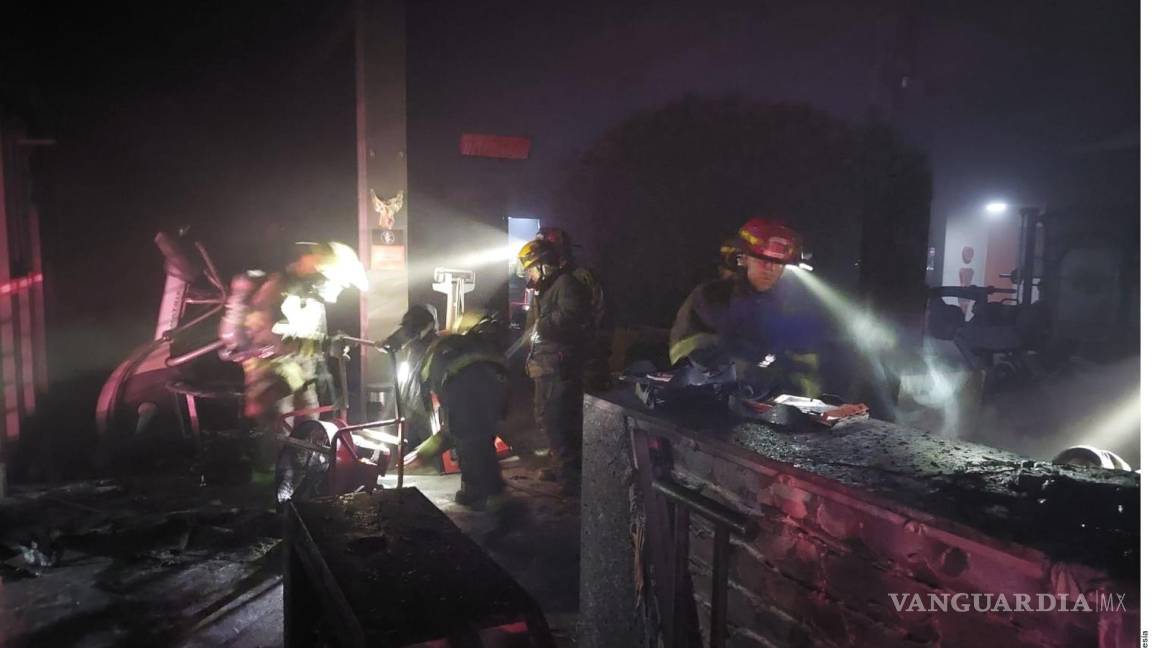 Incendian gimnasio en Guadalajara; reportan 12 heridos