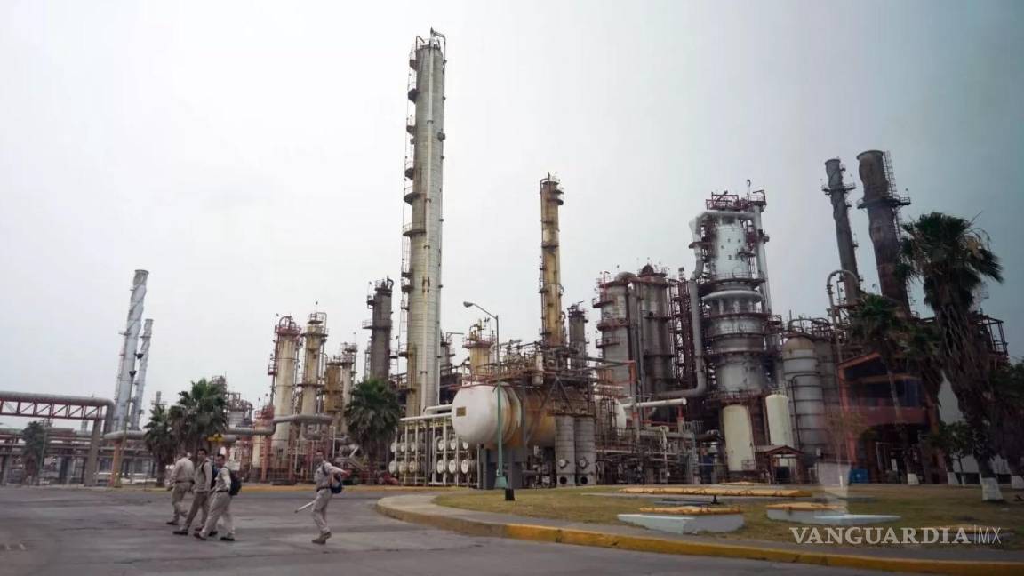 $!García Sepúlveda dijo que la refinería está mal instalada