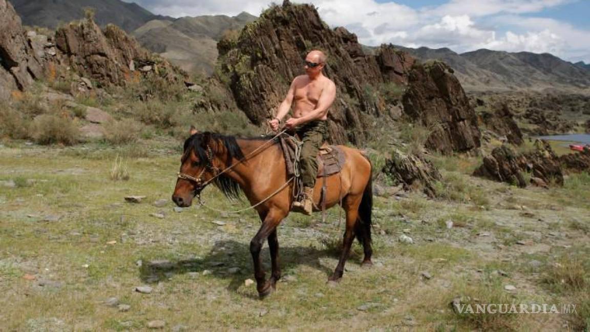Putin se defiende de los líderes del G7 por su forma de montar a caballo y dice que se verían repugnantes en topless