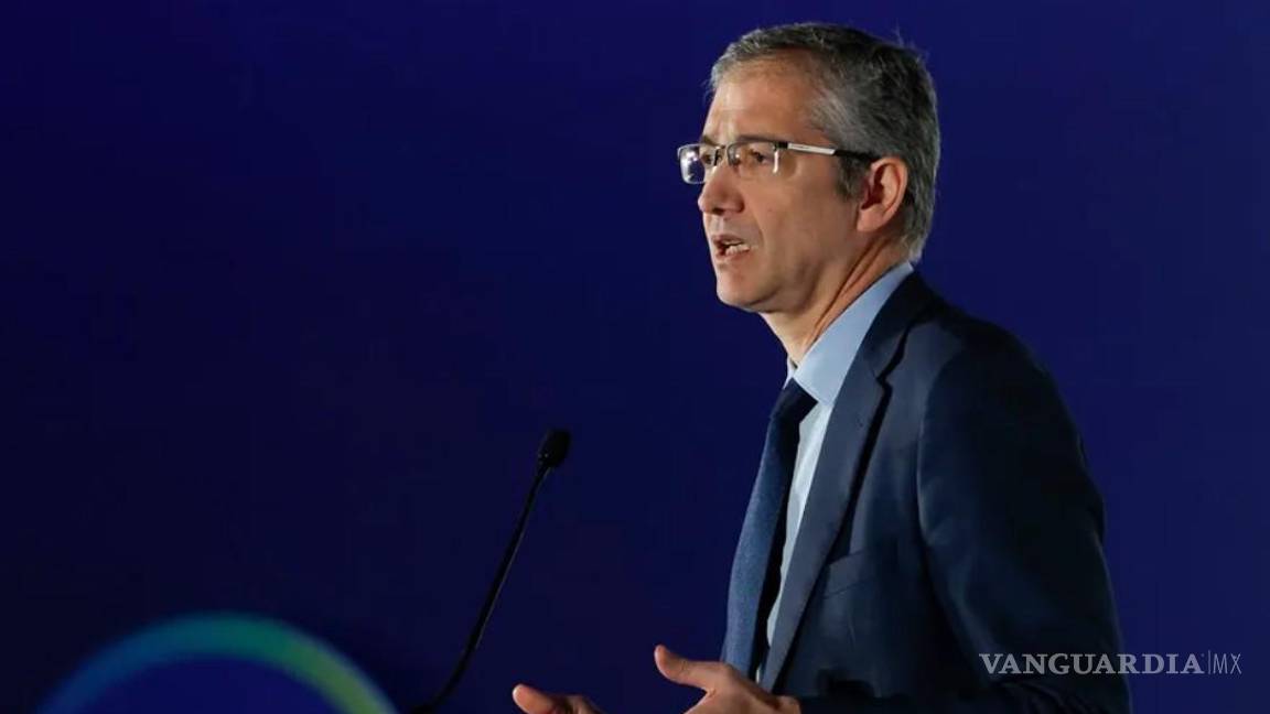 Asume Pablo Hernández de Cos la dirección general del BIS tras salida de Agustín Carstens