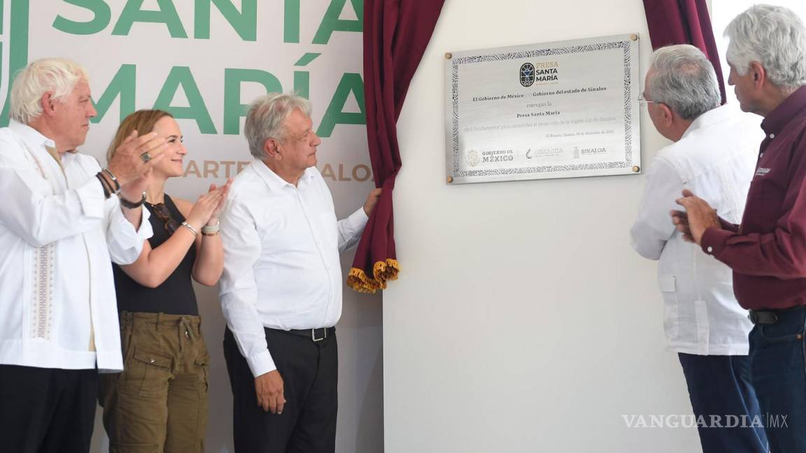 AMLO inaugura la presa Santa María en Sinaloa... sin módulos de riego e hidroeléctrica de CFE